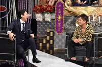 左から有吉弘行、皇治。(c)日本テレビ
