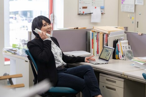 「新米記者ちえみのLIFE IN DENIM」撮影中の様子。