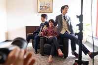 「新米記者ちえみのLIFE IN DENIM」撮影中の様子。