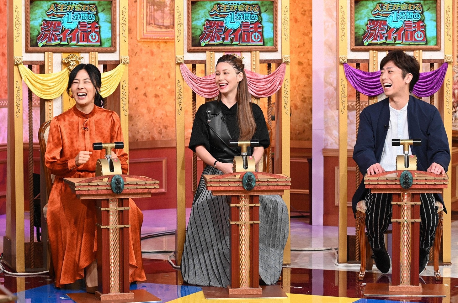 左から井森美幸、ダレノガレ明美、フットボールアワー後藤。(c)日本テレビ