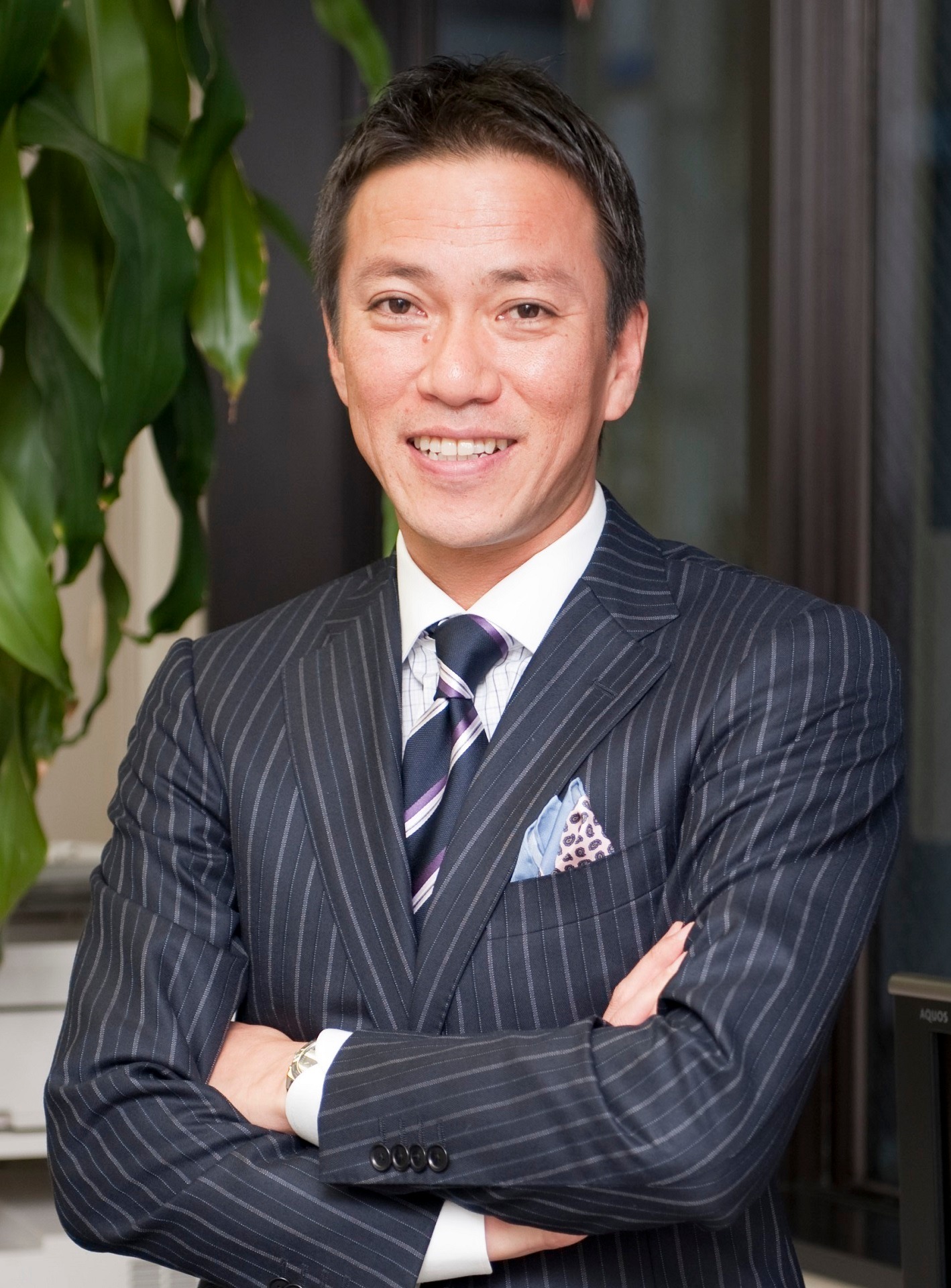 八代英輝