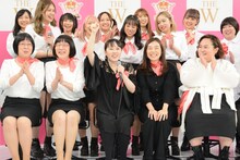 「村長、がんばります！」とコメントする123☆45・イズミ。