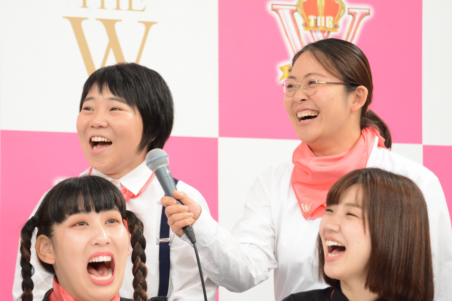 はなしょー（奥）