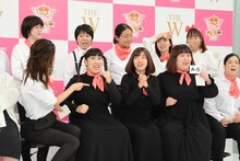 ブロック分け抽選の様子。3時のヒロイン。