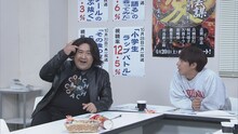 小手伸也が出演するコント「三重野P」より。(c)NHK