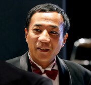 お笑いコンテスト「デッドオアコント」のMC役でドラマにも出演するナイツ塙。