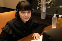 ナレーションを担当する岸井ゆきの。(c)フジテレビ