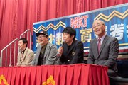 審査員を務める（左から）お～い！久馬、ユウキロック、パンクブーブー佐藤、オール巨人。(c)読売テレビ