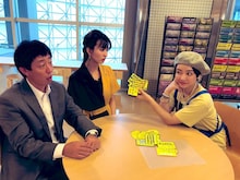 「猪又進と8人の喪女～私の初めてもらってください～」に出演する（左から）さらば青春の光・森田、岡崎紗絵、未来。(c)関西テレビ