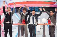 左からアインシュタイン、ミキ。(c)読売テレビ