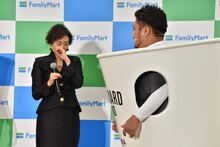 （左から）木村多江、鬼越トマホーク・金ちゃん。