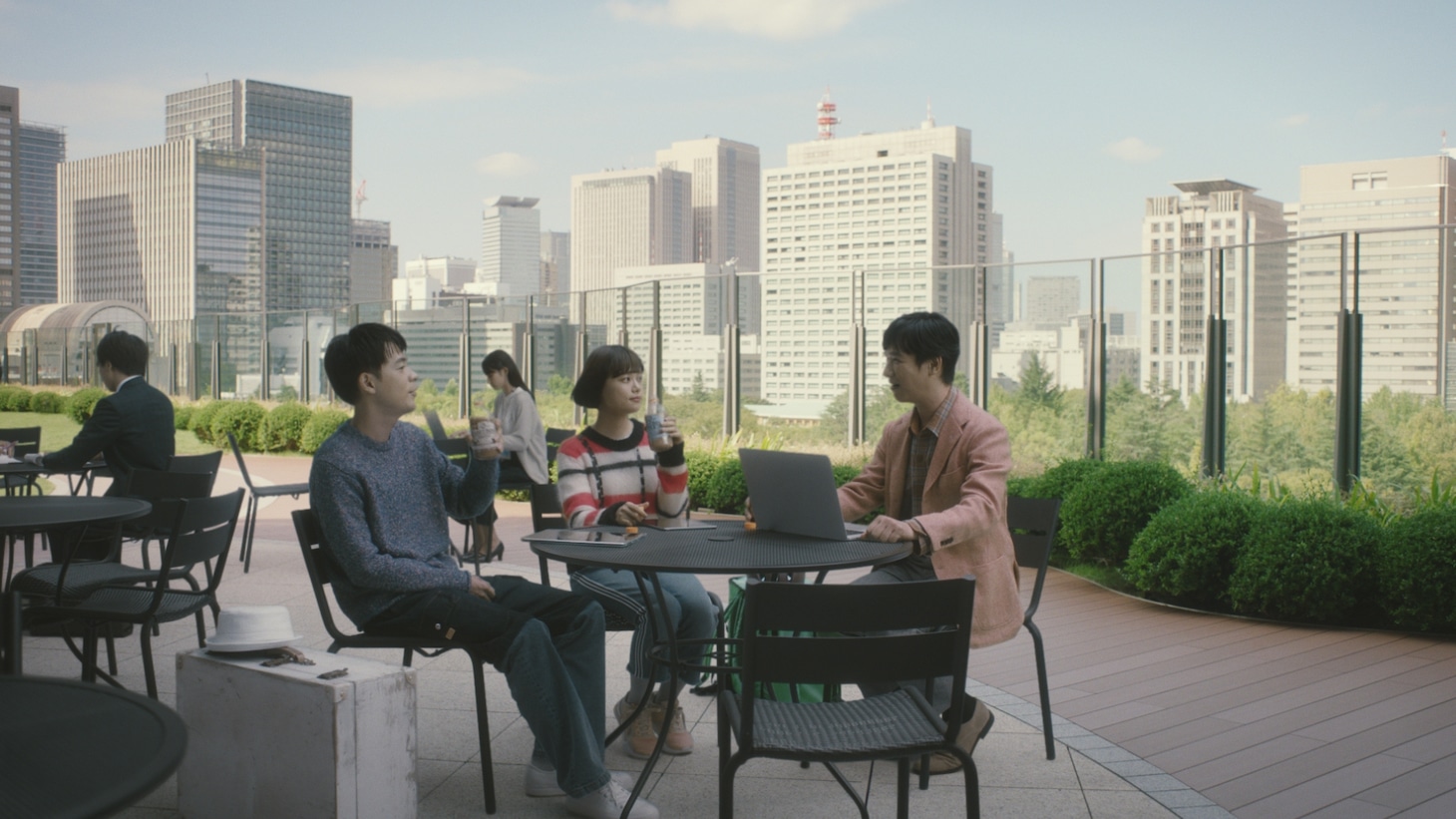 「クラフトボス ホット」の新CM「副業」より。