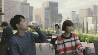 「クラフトボス ホット」の新CM「副業」より。