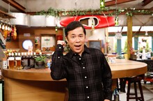 「おかべろ」に出演する、ナインティナイン岡村。(c)関西テレビ