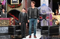 左から有吉弘行、石橋貴俊。(c)日本テレビ