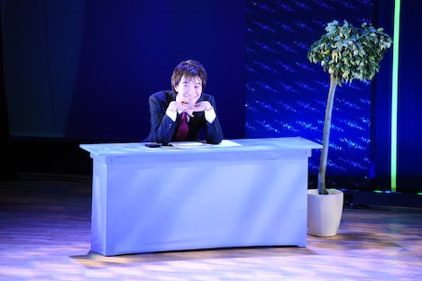 「コント！劇的ビフォーアフター」の“アフター”のパート。無駄がなくなり高佐もこの笑顔。