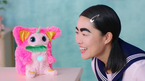 CM「イモトのイモート リズモ」編のワンシーン。