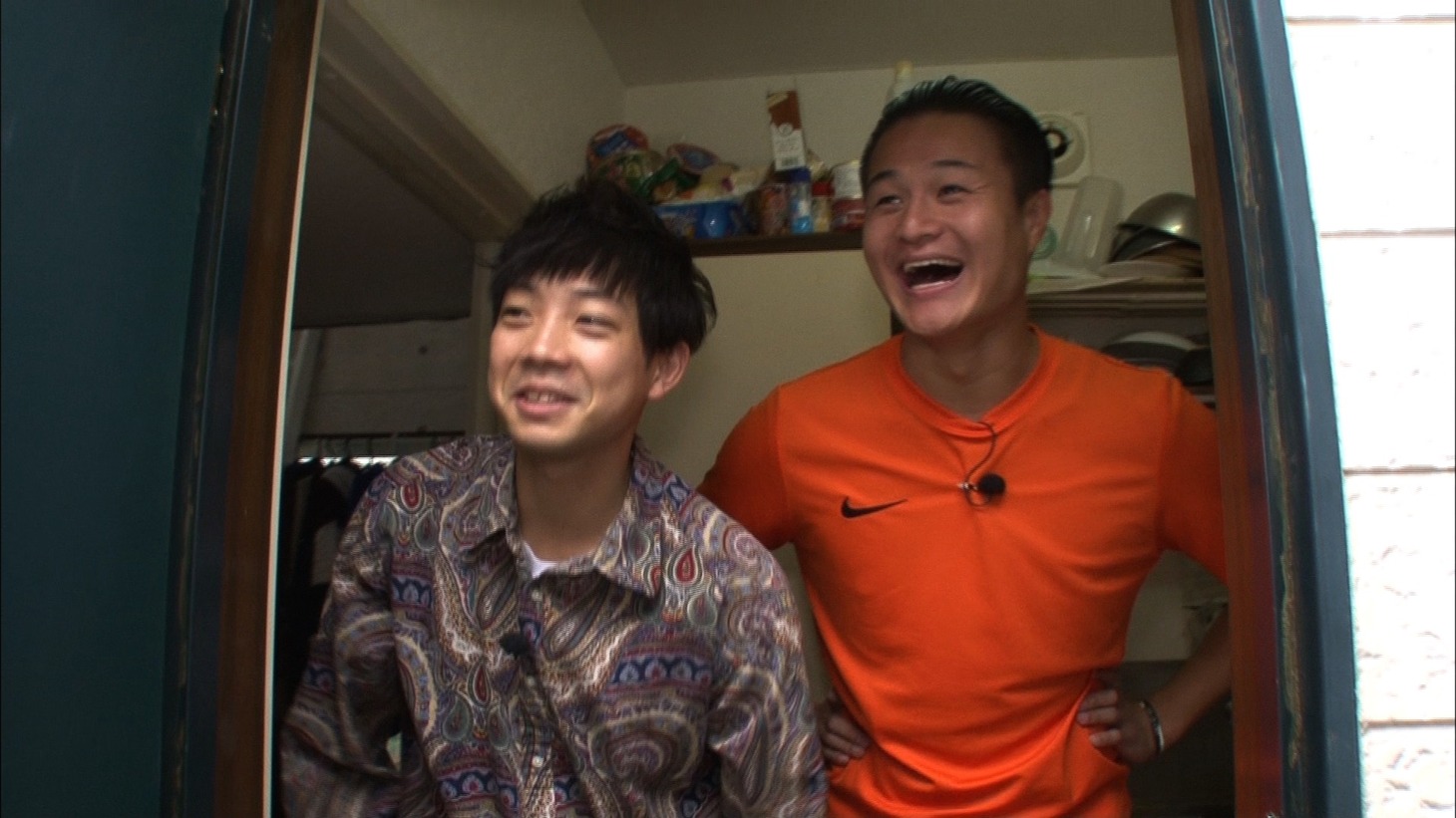 ロケに参加する。ティモンディ。(c)日本テレビ