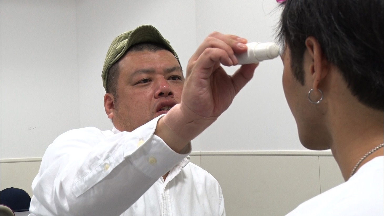 「白塗りデートでイケメンの本性あぶり出す計画」より。(c)日本テレビ