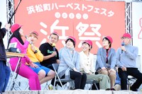 「大竹まこと ゴールデンラジオ！」チームの面々。