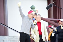 「大人の大運動会」に勝利した大竹まこと。