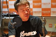 「アフター6ジャンクション」でオススメ本を紹介する玉袋筋太郎。