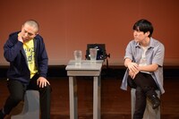 2019年11月、ASH&Dコーポレーションのライブでネタを披露するラブレターズ