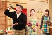 （左から）野性爆弾くっきー！、ファーストサマーウイカ、加藤綾子。(c)フジテレビ