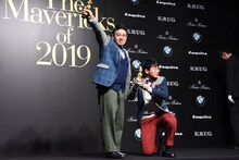 なかなか退場しないミキ。