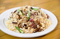 雪サラミと雪割茸のチャーハン (c)日本テレビ