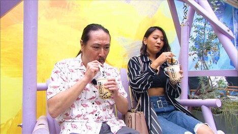 「黒ギャル相席」のワンシーン。(c)ABCテレビ