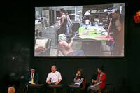 過去の「ドキュメンタル」をVTRで振り返る一同。