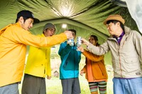 「おぎやはぎのハピキャン ～キャンプはじめてみました～」のワンシーン。(c)メ～テレ