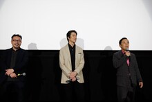 左から中村義洋監督、堤真一、ナインティナイン岡村。