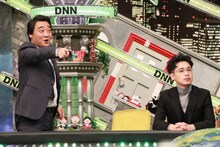 「全力！脱力タイムズ」に出演する（左から）ジャングルポケット斉藤、成田凌。(c)フジテレビ