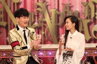 （左から）南原清隆、小島瑠璃子。(c)フジテレビ