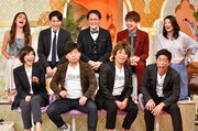 「櫻井・有吉THE夜会」に出演するモノマネユニット・変人の(前列左から)ミラクルひかる、山本高広、ホリ、原口あきまさと、(後列左から)池田美優、平成ノブシコブシ吉村、アインシュタイン、島崎和歌子。(c)TBS