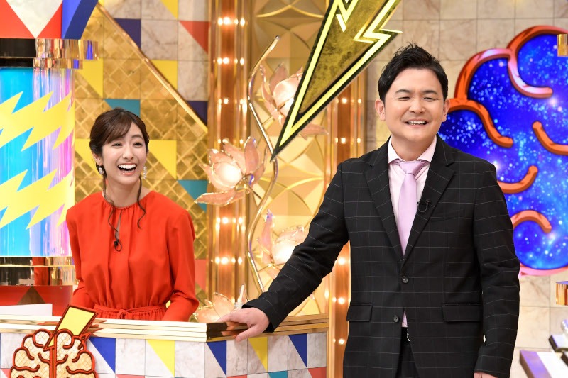 （左から）田村真子アナと千鳥ノブ。(c)TBS
