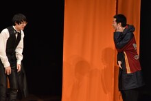 シークレットゲストとして峯田和伸（右）が登場した場面。