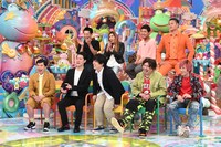 （前列左から）霜降り明星、宮下草薙・草薙、EXIT、（後列左から）かが屋・加賀、納言・薄幸、四千頭身・後藤、ティモンディ高岸。(c)テレビ朝日