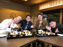 （左から）キャイ～ン、ますだおかだ。(c)ABCテレビ