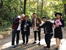 （左から）キャイ～ン、ますだおかだ、増田紗織アナ。(c)ABCテレビ