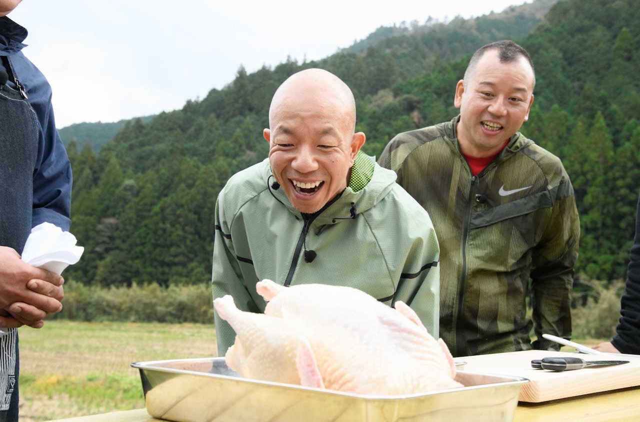 なんて肉汁だ！バイきんぐ、国産七面鳥の丸焼きを堪能