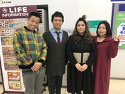 左からCOWCOW、海原やすよ ともこ。