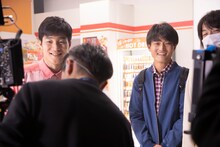 CM撮影中のジャルジャル。