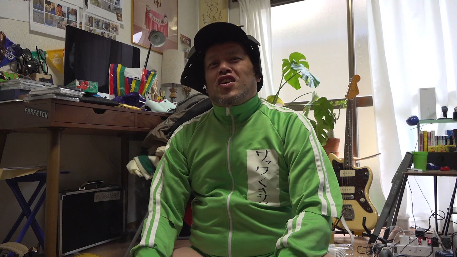 「サックくきサク冬服を買う」より。