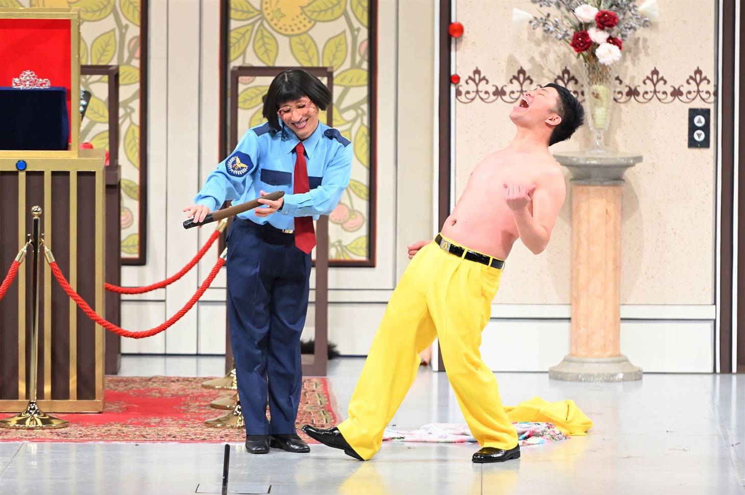 「すち子の、ティアラを奪え！」のワンシーン。