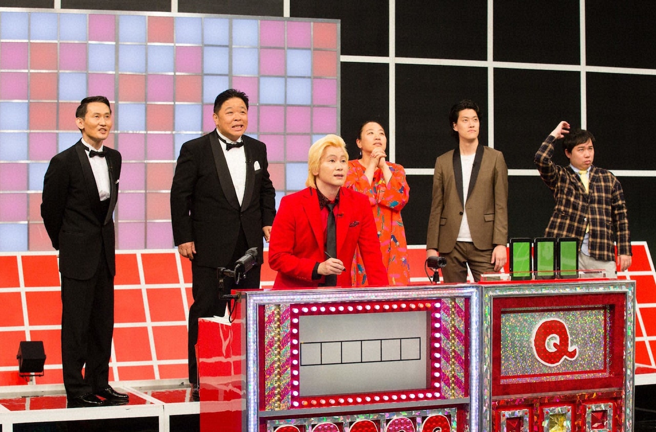 メイプル超合金カズレーザー率いる「旬なインテリ芸人軍団」。(c)テレビ朝日