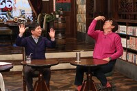 （左から）爆笑問題・田中、石橋貴明。(c)フジテレビ