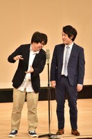 ファイナルでネタを披露する宮下草薙。